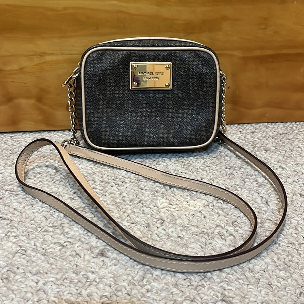 Michael Kors Logo Brown Crossbody Bag - Picture 5 of 9